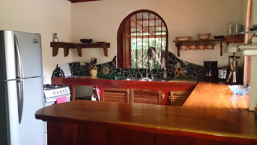 Casa Verde, Cahuita Buitenkant foto