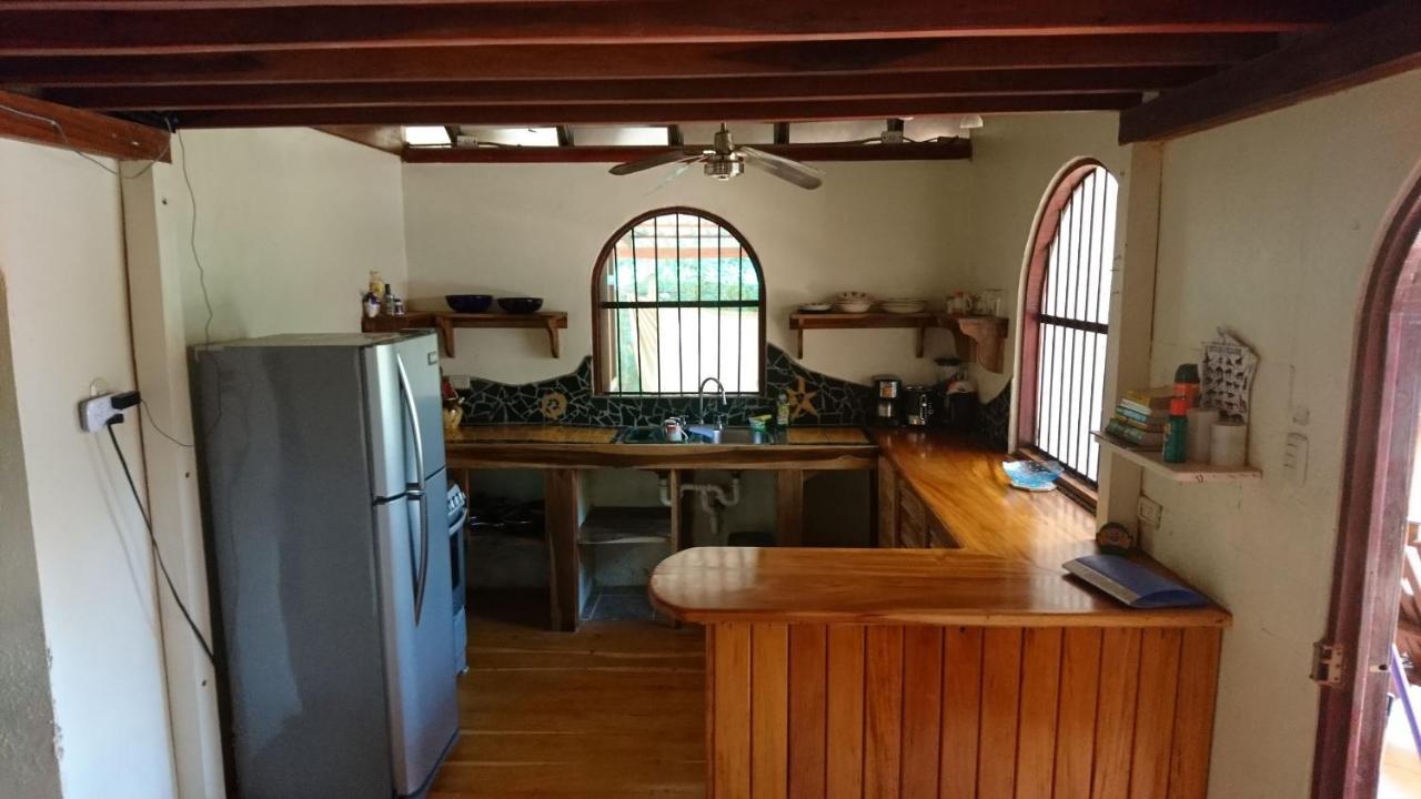 Casa Verde, Cahuita Buitenkant foto